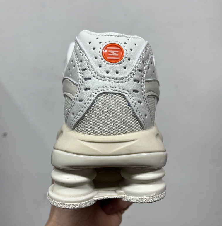 NK Shox Ride 2 Light Bone Turf