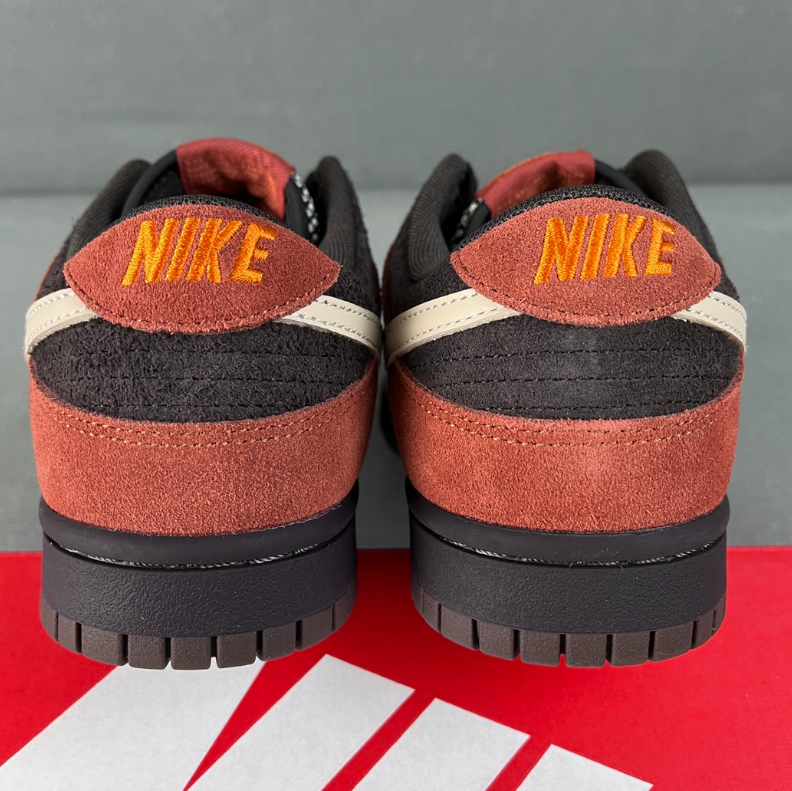 Nike Dunk Low Red