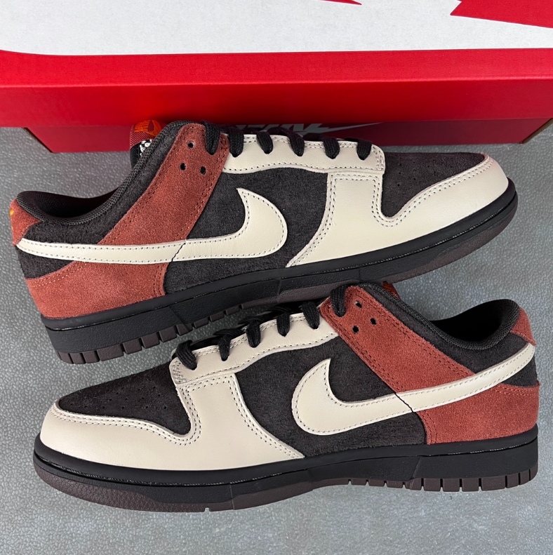Nike Dunk Low Red