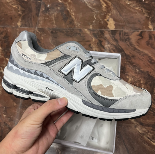 New Balance 2002R