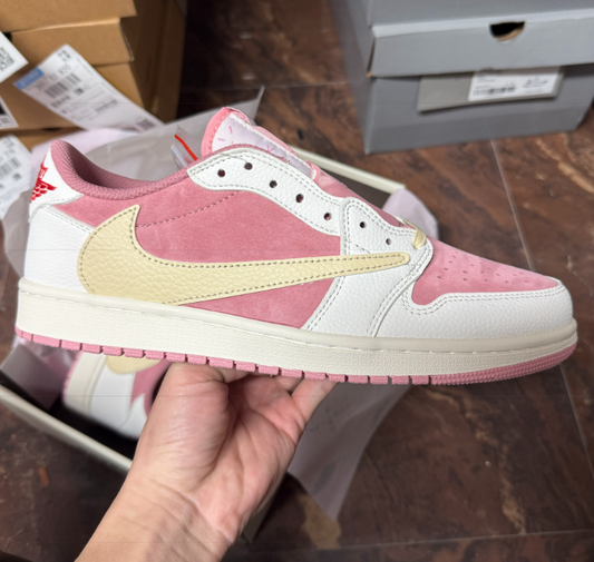 Travis Scott x Air Jordan 1 Low