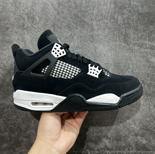 Jordan 4 Retro