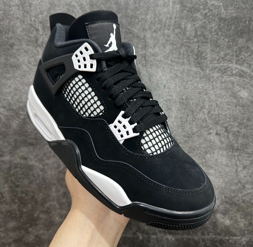 Jordan 4 Retro