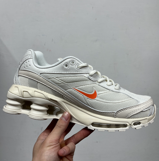 NK Shox Ride 2 Light Bone Turf